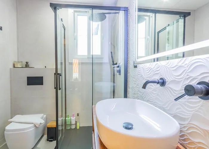 Апартаменты Luxury Downtown Station *